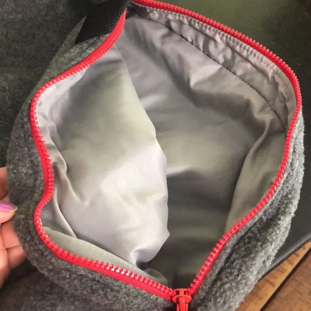 Fully lined suit bag soft gray fleece w/red zipper
